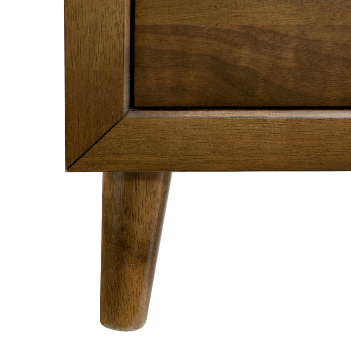 Malibu Panel Bedroom Set in Walnut